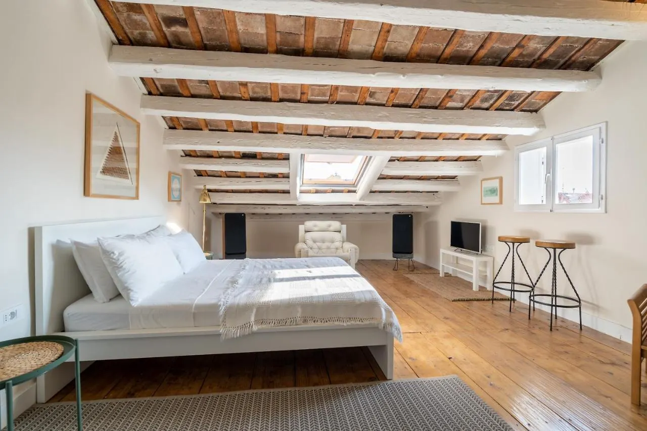 Apartments & Rooms Carera 6 Rovigno Affittacamere